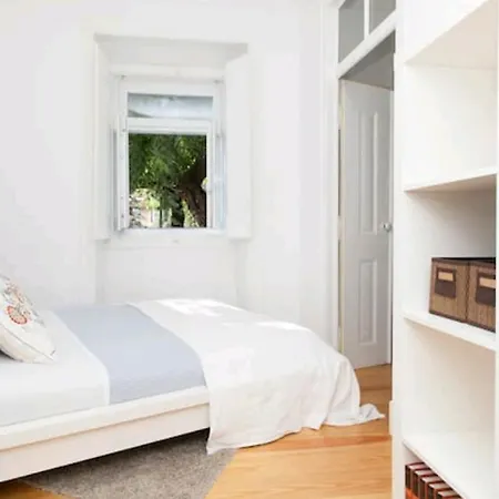 Beatiful Alfama, Charming